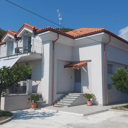 Bed and breakfast La Casa Al Mare Di Matigio 